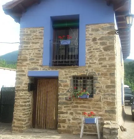 La Casa Azul Séjour à la campagne Yosa de Sobremonte